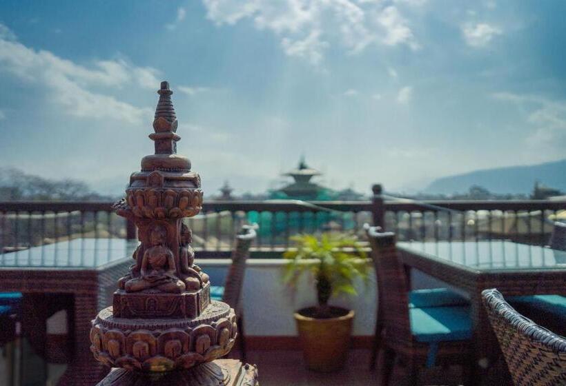 اتاق لوکس, Pahan Chhen   Boutique