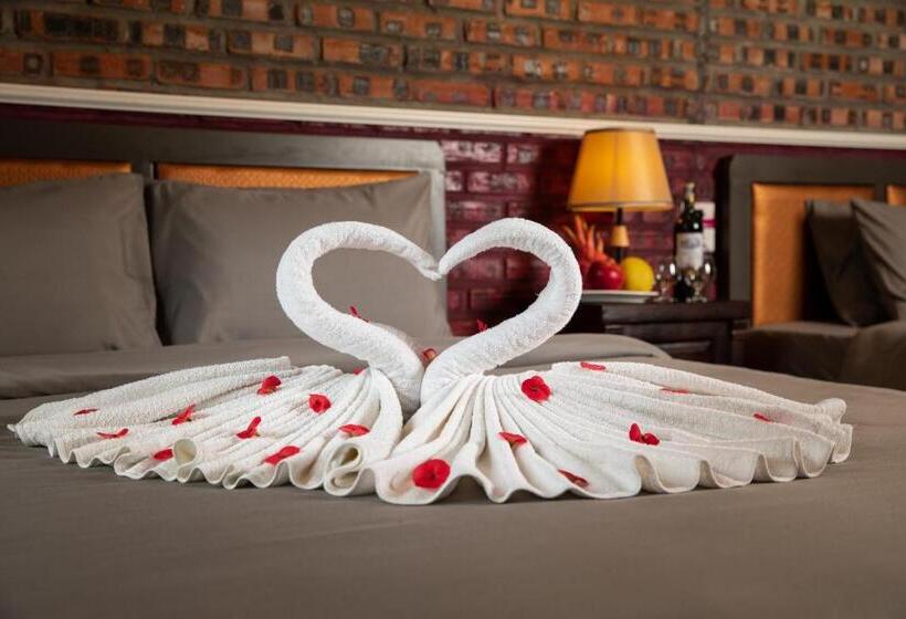 اتاق استاندارد سه تخته با چشم‌انداز باغ, Catba Spring Homestay