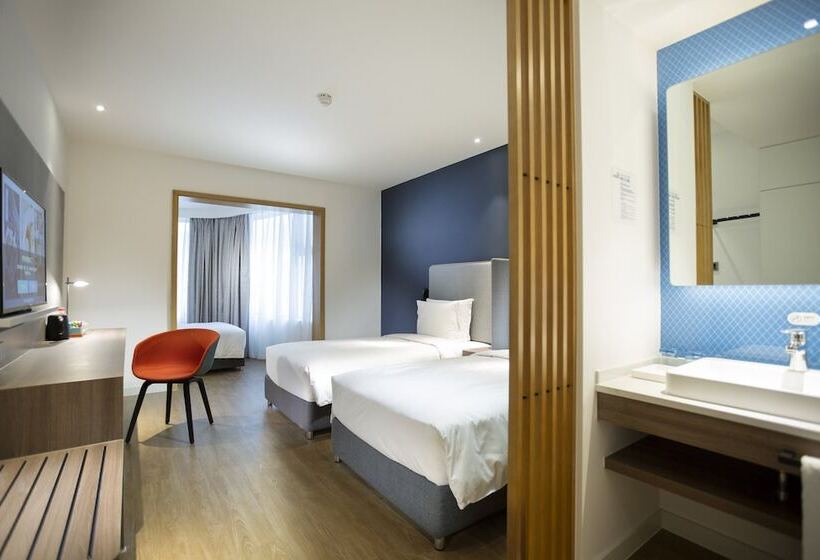 Номер Стандарт, Holiday Inn Express Jiuzhaigou,only 600 Meters To Jiuzhaigou Park, An Ihg
