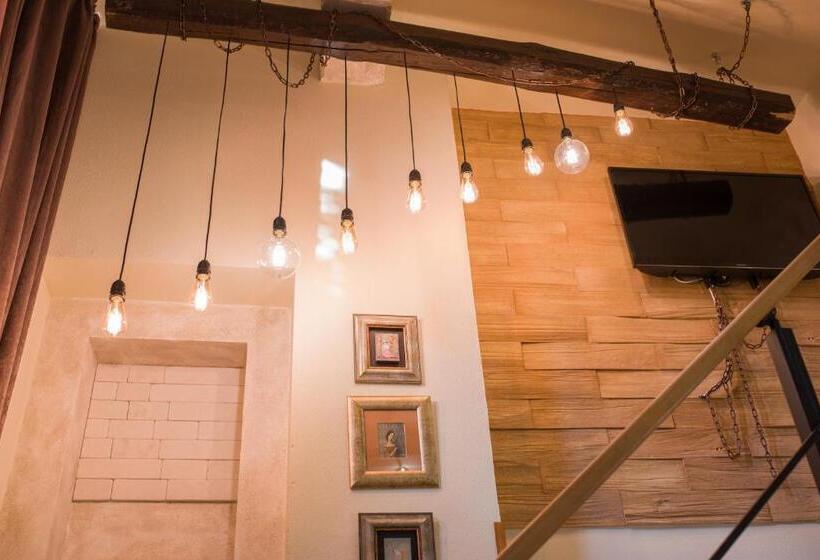 سوییت اجرایی, Boutique Guest House Yes For You