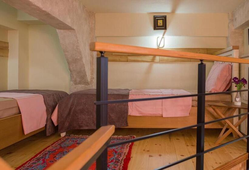 سوییت اجرایی, Boutique Guest House Yes For You