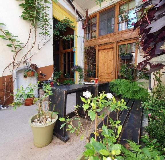 استودیوی سوپریور, Boutique Guest House Yes For You