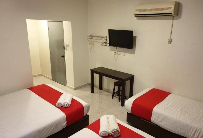Президентский Люкс, Fully Hotel Desa Tebrau