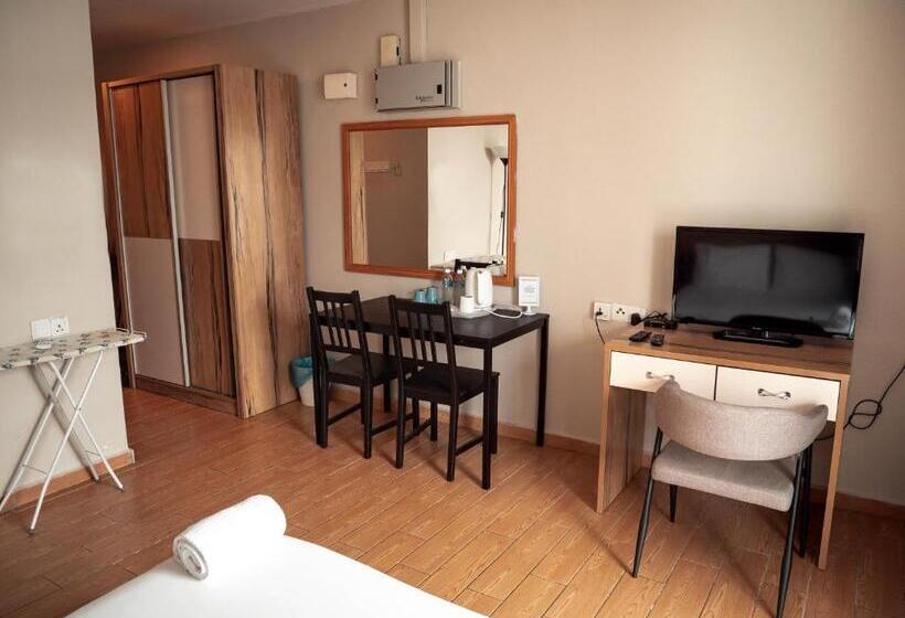 Номер Deluxe, Bangi Perdana