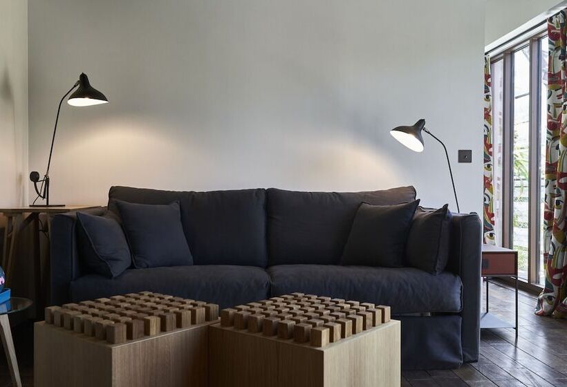 Номер Дюплекс, La Zoologie & Spa Bordeaux