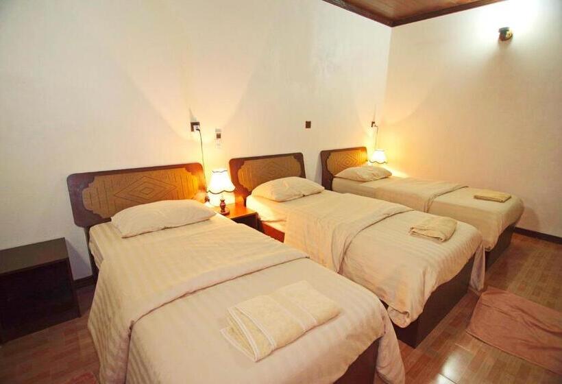 اتاق لوکس, Kuri Beach View Inn