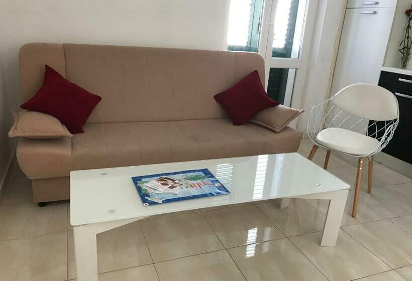 1 Bedroom Apartment with Balcony, Spoleto