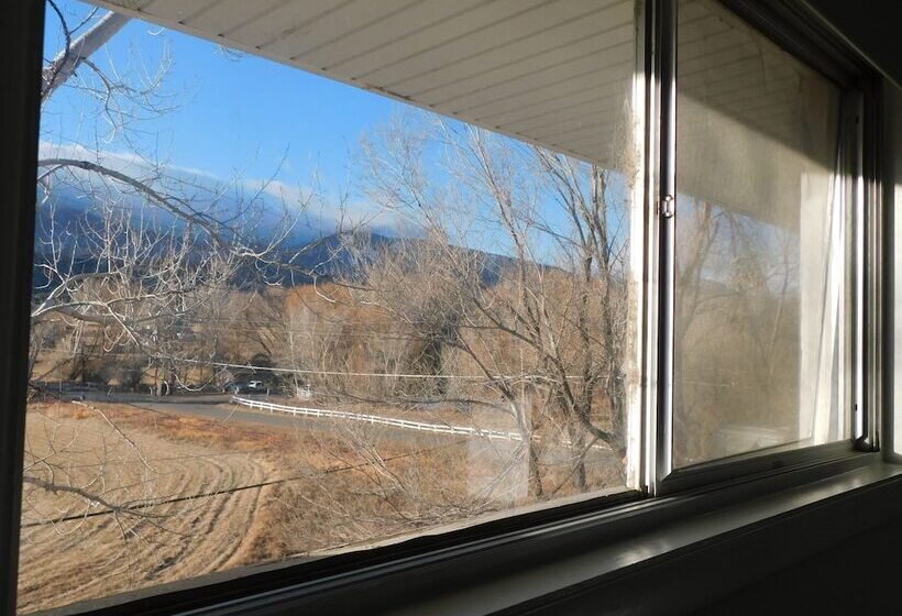 스탠다드 룸 퀸사이즈 침대, Silver Ridge Lodge