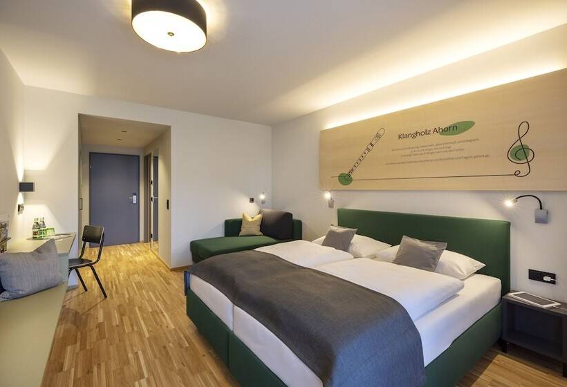 Номер Стандарт Трехместный, Jufa Hotel Laterns   Klangholzhus