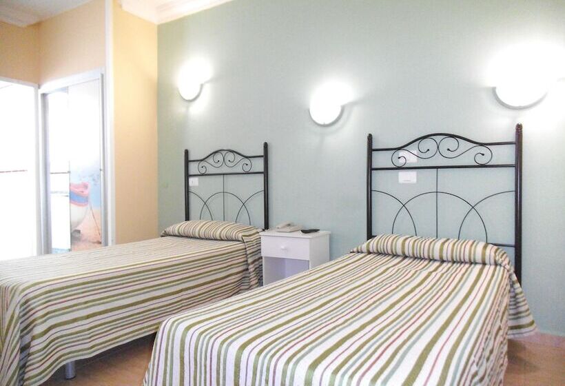 スタンダードスタジオ, Apartamentos Tinoca