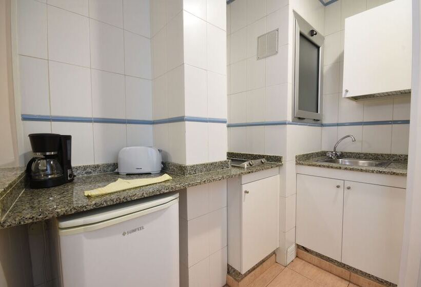 スタンダードスタジオ, Apartamentos Tinoca