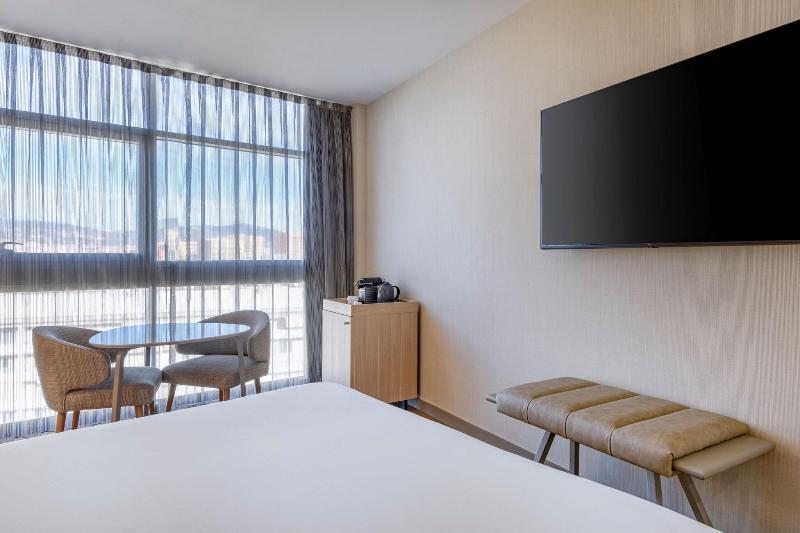 Стандартный Номер Кровать Кинг, Ac Hotel Som By Marriott