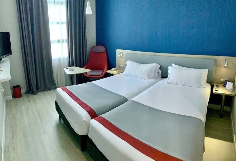اتاق استاندارد, Holiday Inn Express Ciudad De Las Ciencias, An Ihg