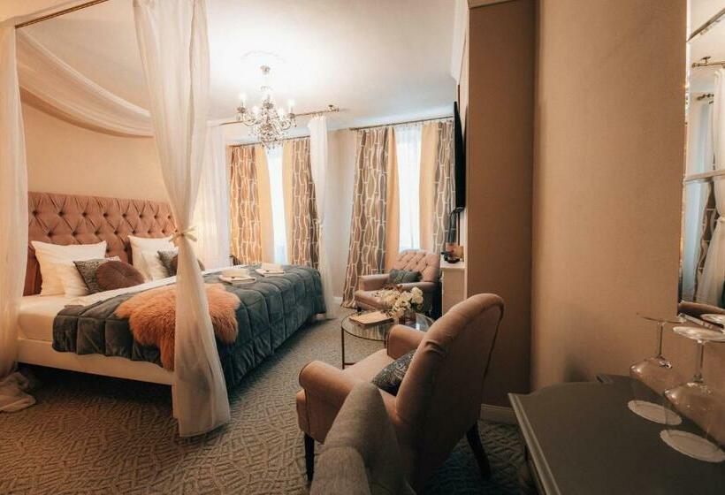 Номер Deluxe с Гидромассажем, Telč
