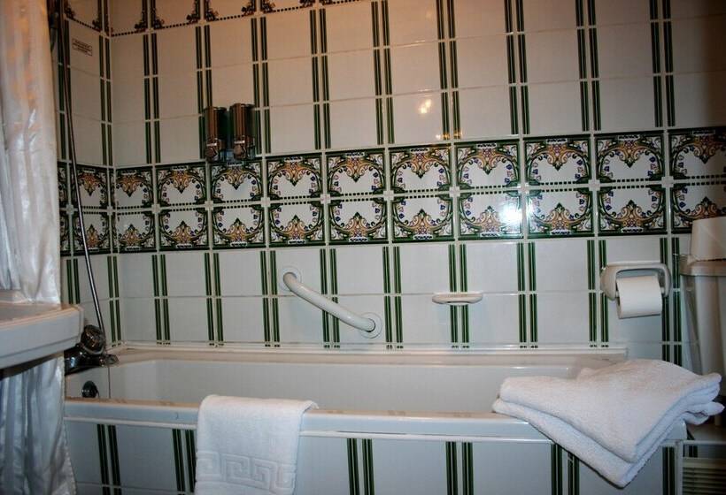 Номер Стандарт, Ilfracombe House Hotel   Near Cliffs Pavilion
