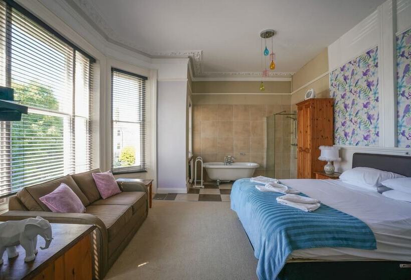 Люкс Повышенной Комфортности, The Sheldon B&b   Free Private Parking