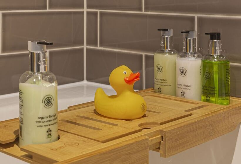 Номер Deluxe, The Tudor House Hotel, Tewkesbury, Gloucestershire