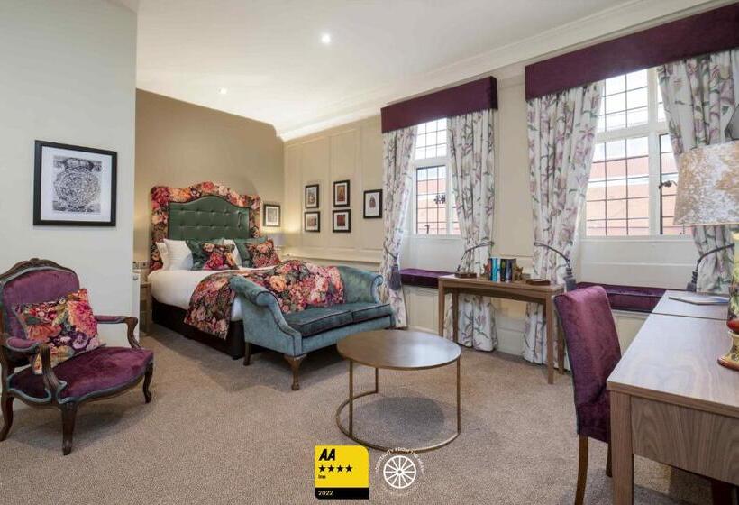 Номер Superior, The Tudor House Hotel, Tewkesbury, Gloucestershire