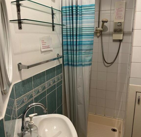 Семейный Номер, Strathpeffer Hotel