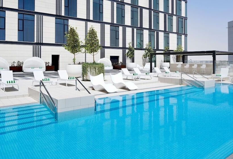 Номер Премиум, Holiday Inn Dubai Al Maktoum Airport, An Ihg