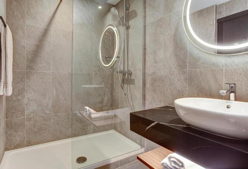 수피리어 전망 룸, Radisson Red  London Heathrow