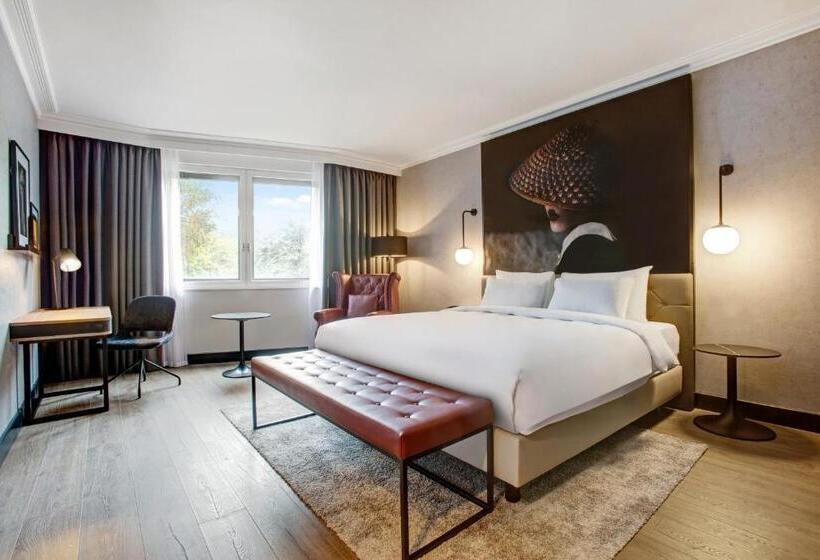 수피리어 룸, Radisson Red  London Heathrow