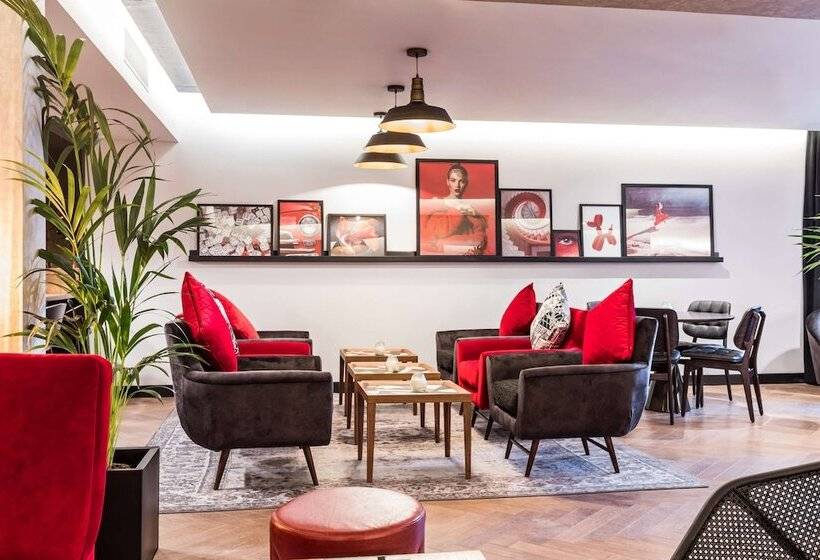이그제큐티브 룸, Radisson Red  London Heathrow