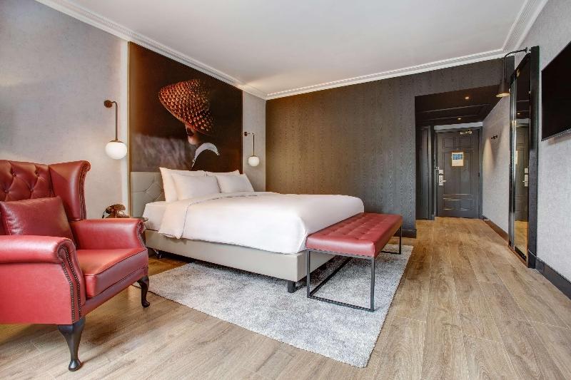 수피리어 룸, Radisson Red  London Heathrow