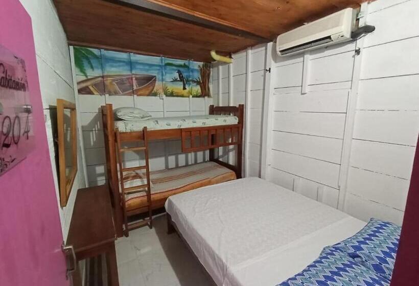 Четырехместный Номер Стандарт, Milimar Hostal