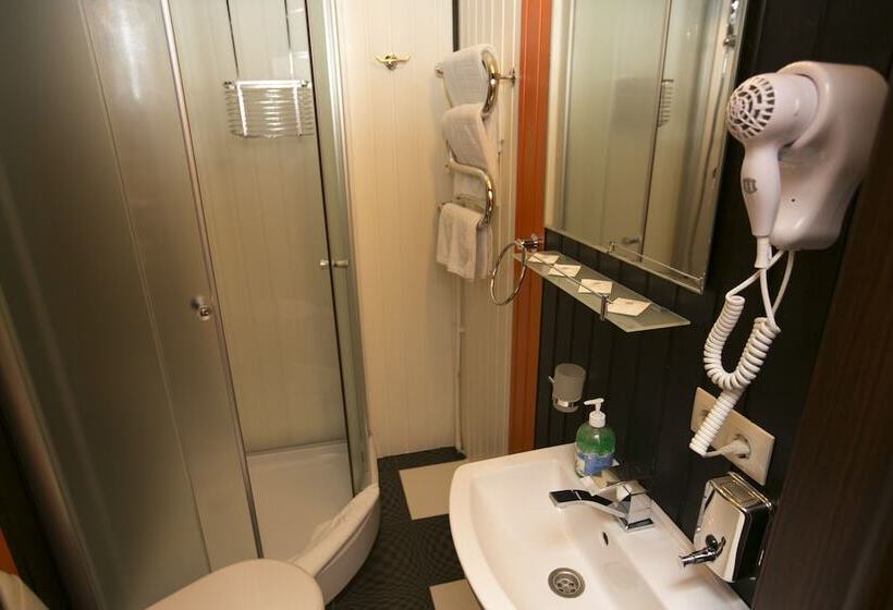 Трехместный Номер Superior, Uninn Hotel Vnukovo