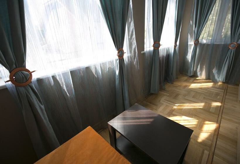 Номер Стандарт Двуспальная Кровать, Uninn Hotel Vnukovo