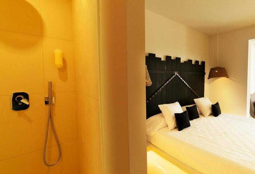 经济房, Paiise Hotels