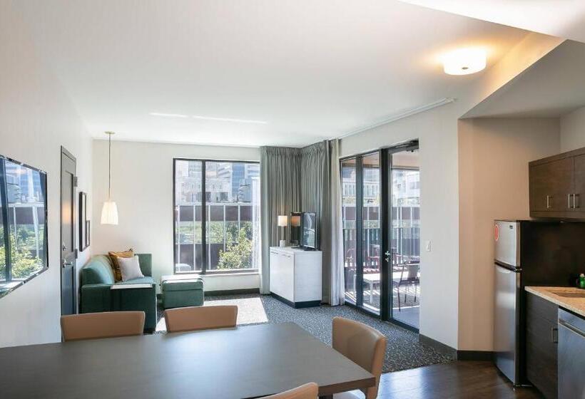 سوئیت با تخت بزرگ, Towneplace Suites Nashville Downtown/capitol District