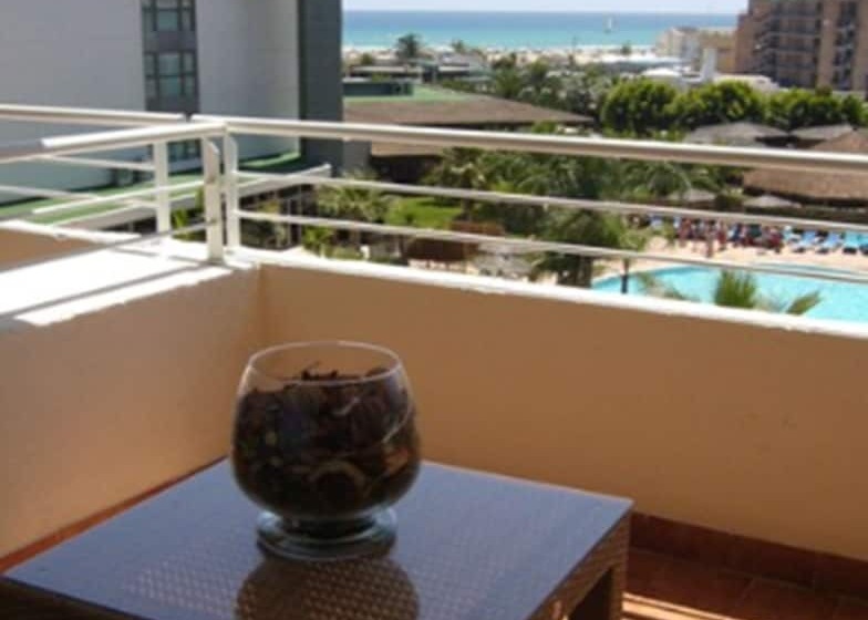 غرفة قياسية, Agh Canet