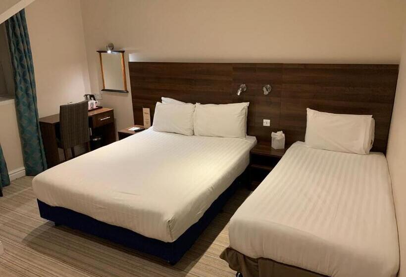 Семейный Номер, Best Western Carlton