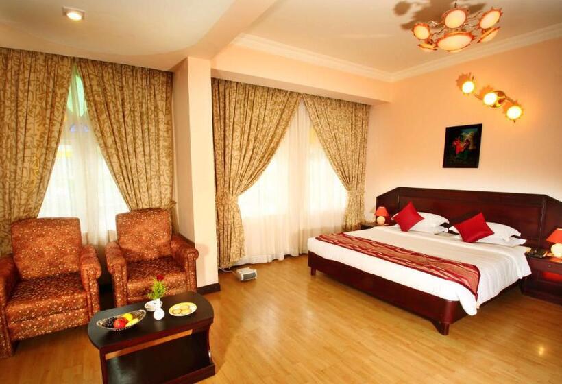 Deluxe Room Mountain View, Fort Munnar