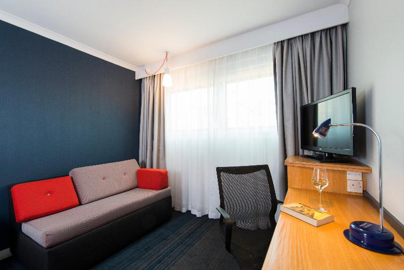 اتاق استاندارد, Holiday Inn Express Swindon West, An Ihg