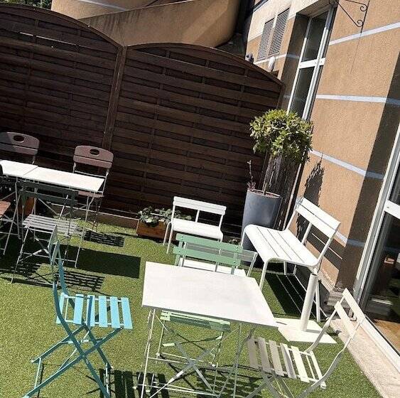 Номер Стандарт, Kyriad Marne La Vallee Torcy