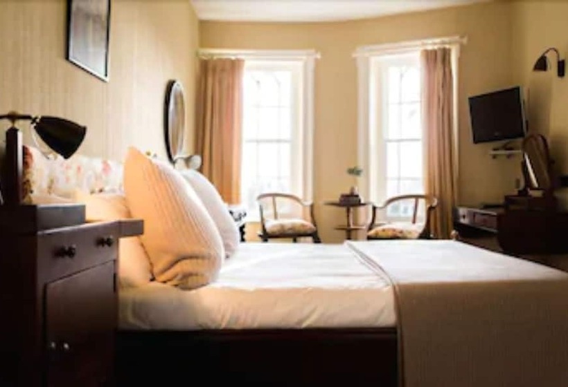 اتاق استاندارد, Les Douvres Hotel