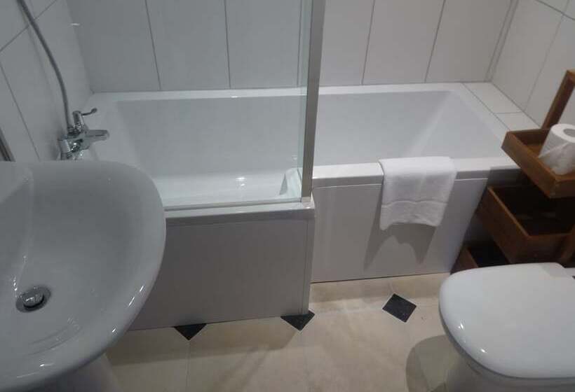 اتاق استاندارد, Les Douvres Hotel