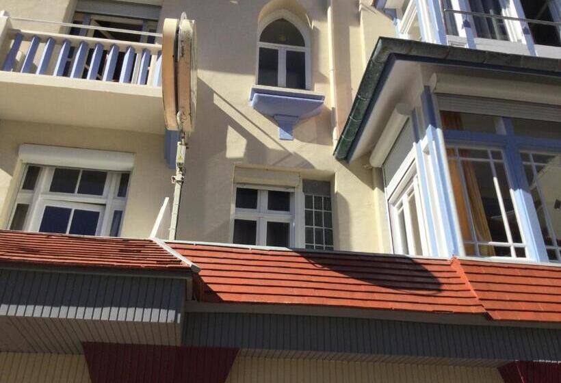 Номер Стандарт Трехместный, Auberge Riva Bella