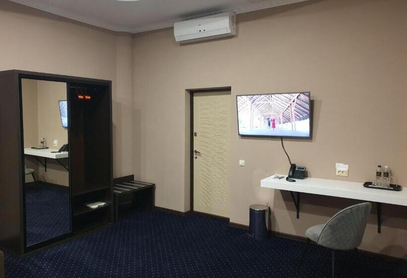 جناح عائلي, Lex Trend