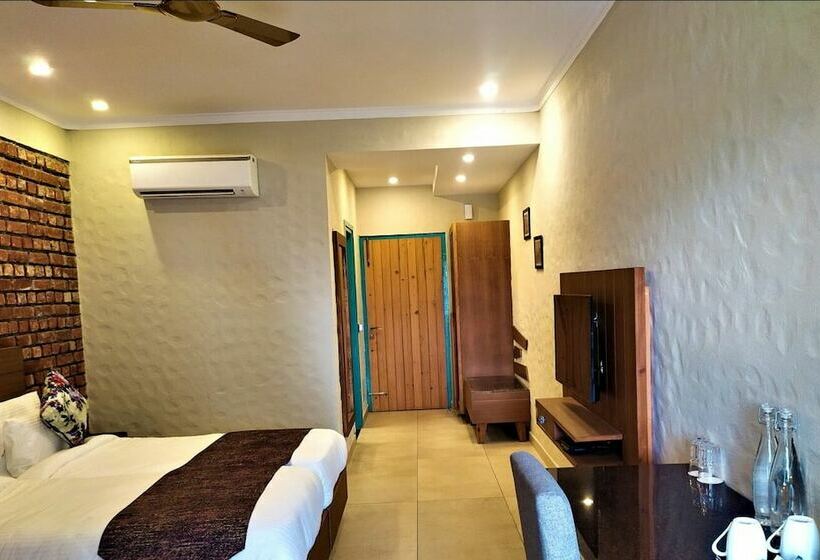 Номер Deluxe, Arch The Baakhli Resort