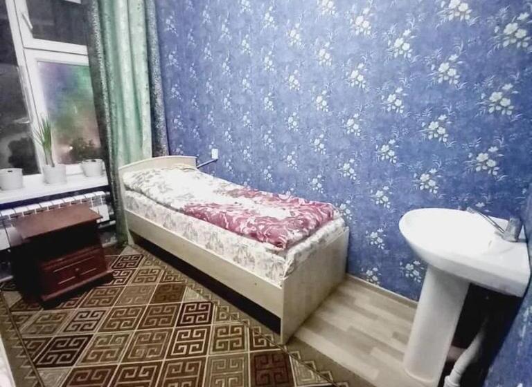 经济房, Hostel Sulaiman Too
