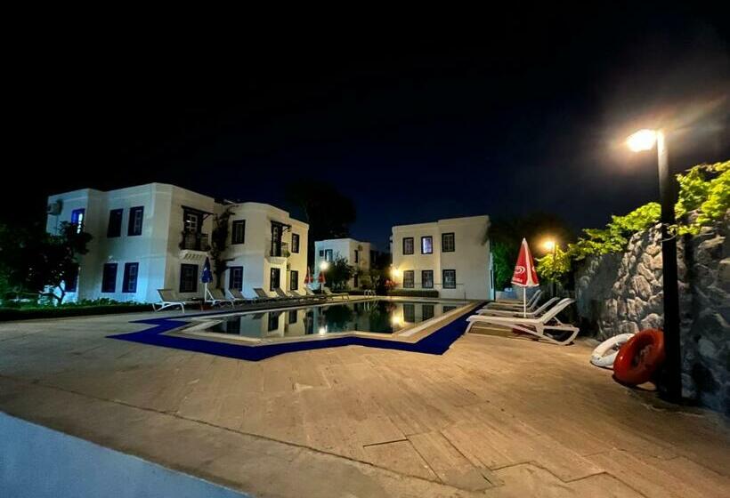 Семейный Номер, Ege Apartments