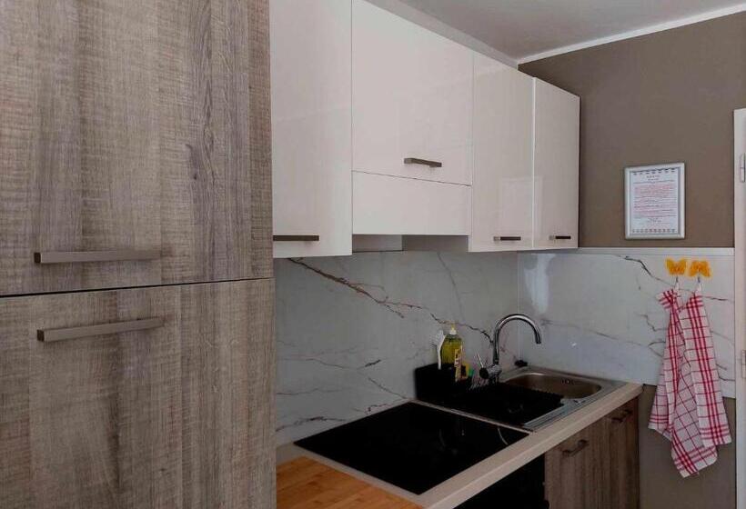 اتاق استاندارد سه نفره, Guesthouse Ob Sotočju Budič