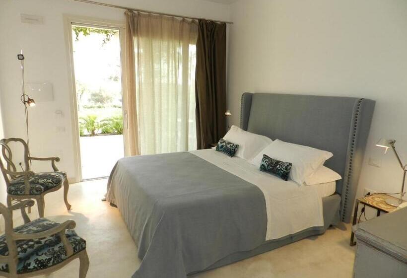 اتاق سوپریور با تخت بزرگ, Scilla Maris Charming Suites