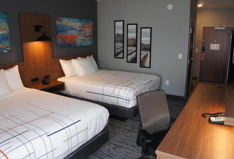 Номер Стандарт, La Quinta Inn & Suites By Wyndham Marysville