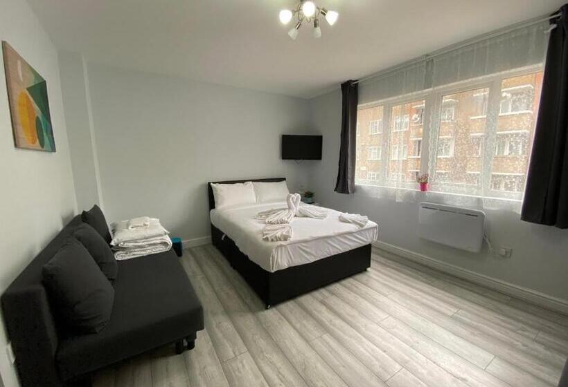 Студия Стандарт, Comfortable   Cosy   Budget Studios In City Center
