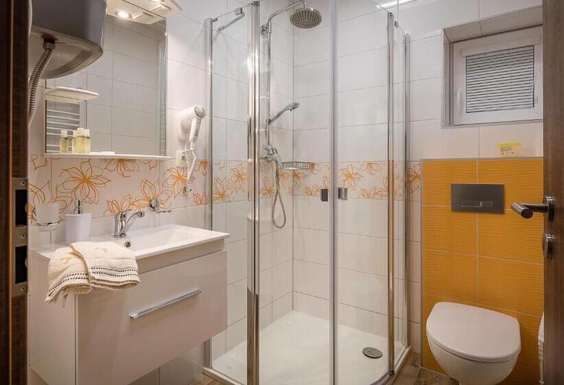 آپارتمان 1 خوابه, Apartmánový Dom Kriváň